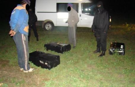 Focuri de armă la malul Prutului pentru reținerea contrabandiștilor de țigări