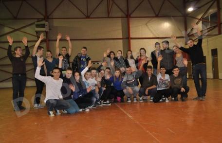 Balul Bobocilor 2013: Pregătiri și repetiții la Colegiul Național „Grigore Ghica” Dorohoi - FOTO