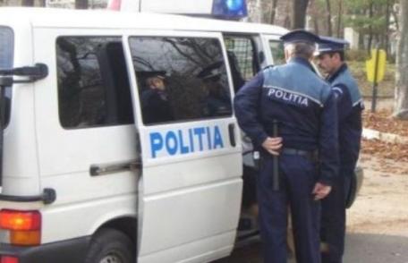 Tineri suspecţi de comiterea unor infracţiuni de furt, identificaţi de poliţiştii botoșăneni