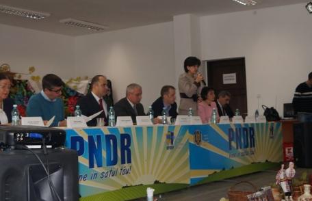 Senatorul Doina Federovici prezent la Vlăsinești alături de caravana „PNDR vine în satul tău”