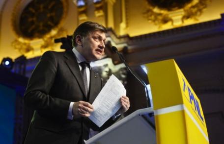 Antonescu: Sunt pregătit să candidez doar din partea PNL la Preşedinţie