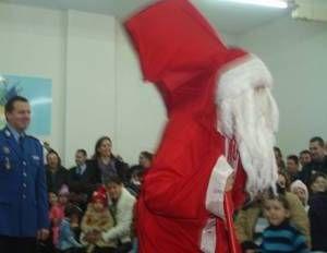   Moş Crăciun la Jandarmerie …