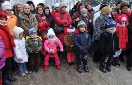 [VIDEO][FOTO] Colindătorii au fost în vizită la Spitalul Municipal