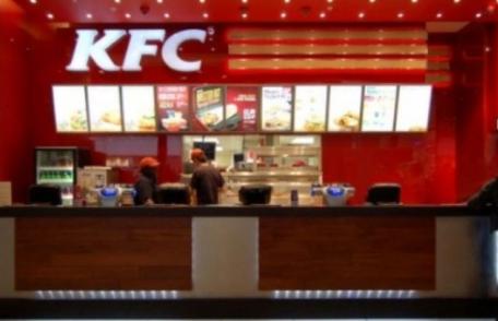 Gigantul KFC ar putea deschide un punct de lucru în Uvertura Mall Botoşani