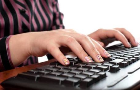 Suntem urmăriți la fiecare pas: Cât de în siguranţă mai pot fi informaţiile private