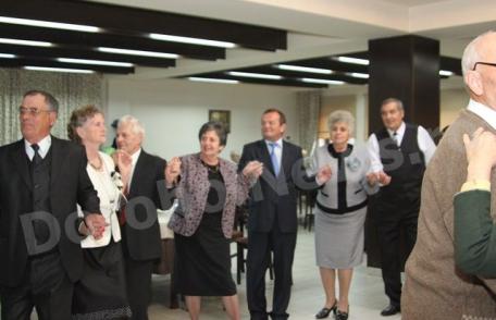 Cuplurile din Dorohoi care au împlinit 50 de ani de căsătorie, celebrate și premiate de municipalitate - FOTO