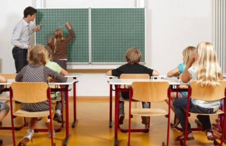 O nouă metodă de predare aplicabilă la clasele din ciclul primar de învăţământ va fi omologată