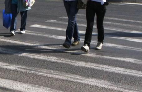 Majoritatea dorohoienilor doresc montarea unui semafor la trecerea de pietoni dintre Pietonal și Bloc Turn. Vezi rezultatul sondajului !