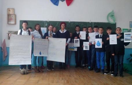 „Adoptă un stil de viaţă durabil!” este genericul Săptămânii Educaţiei Globale la Şcoala „Dimitrie Romanescu” - FOTO