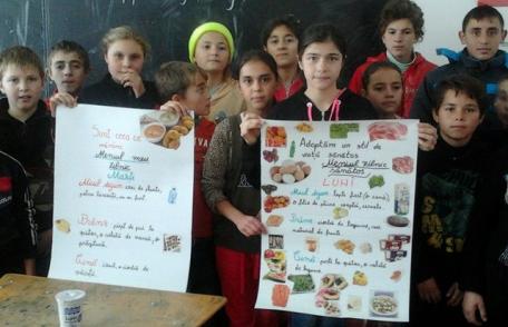Activităţi în Săptămâna Educaţiei Globale, la Şcoala Gimnazială nr.2 Hilişeu Crişan - FOTO