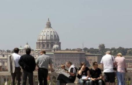 Românii din Italia ar trebui să treacă „dincolo de muncă”