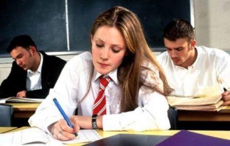 Ministerul Educaţiei Naţionale a publicat lista disciplinelor la care elevii vor susţine teze in anul şcolar 2013-2014