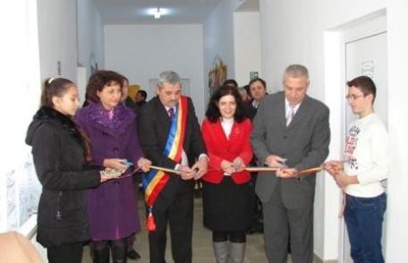 Copiii din Răchiţi au şcoală nouă - FOTO