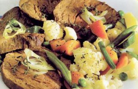 Friptură de vită cu legume 