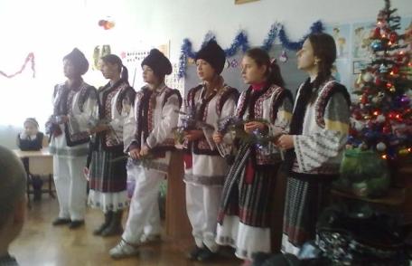 „Prietenia - comoară de preţ”, activitate desfăşurată la Şcoala Spiru Haret Dorohoi în parteneriat cu Şcoala Gimnazială Corlăteni - FOTO