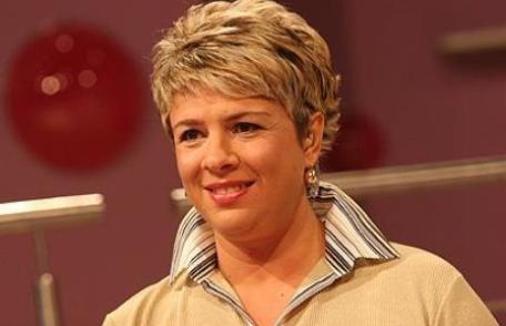 Obsedată de slăbit, Teo îşi pune din nou viaţa în pericol