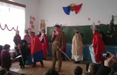 Datini şi obiceiuri Şcoala Gimnazială „Dimitrie Romanescu” Dorohoi - FOTO