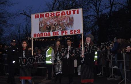 Parada Formațiilor de Datini și Obiceiuri 2013 Dorohoi - Banda Broscăuți 1 - Banda de pe Șes: VIDEO - FOTO