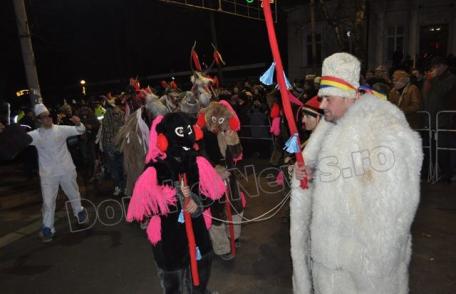 Parada Formațiilor de Datini și Obiceiuri 2013 Dorohoi - Banda Șendriceni: VIDEO - FOTO