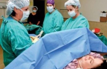 Naşterile prin cezariană nu vor mai fi decontate de stat