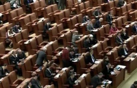 Din nou veşti proaste pentru elevi. Senatul a respins acordarea de echipament sportiv elevilor