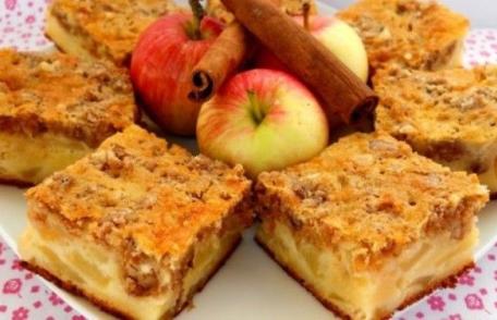 Prăjitură cu mere și crustă de nuci