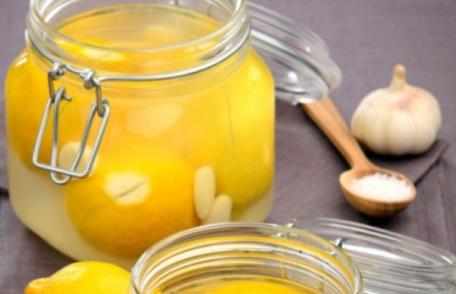 Elixirul vindecător preparat din usturoi și lămâie după o străveche reţetă