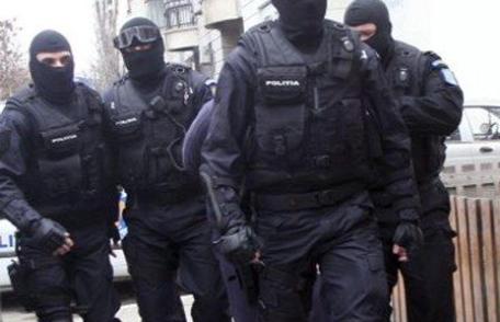 Bărbat din Dorohoi trimis în judecată într-un dosar de proxenetism!