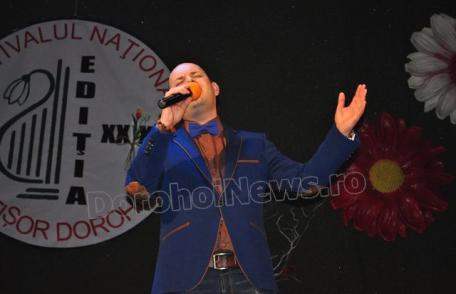 Raoul a ridicat sala în picioare la „Mărţişor Dorohoian” 2014. Vezi ce a declarat! – VIDEO/FOTO