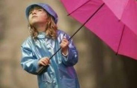 ANM: Ploi prezente în majoritatea regiunilor și un regim termic peste normele climatologice, în martie