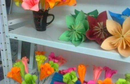 Astăzi la Uvertura Mall - Expoziție „Florile Primăverii”: Să fim altruiști de 8 Martie!