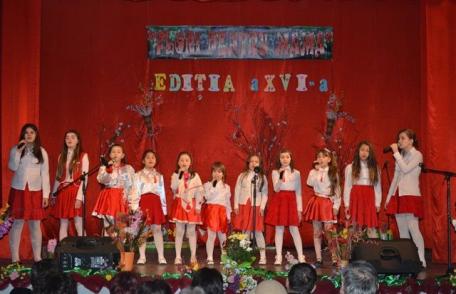 Cântece, poezii şi momente de dans la concertul omagial „Flori pentru mama”, ediţia a XVI-a - FOTO