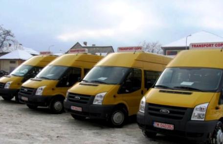 600 de microbuze şcolare vor ajunge la şcolile din România. Ponta: Stricăm afacerile transportatorilor lacomi