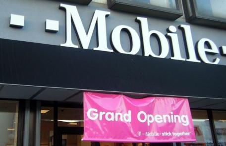 Lovitură teribilă pentru Vodafone şi Orange! Un gigant intră pe piaţa din România