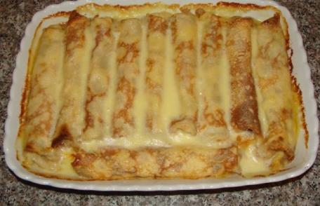 Clătite cu brânză și smântână la cuptor