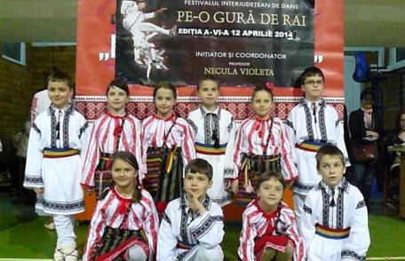 Premiul I cucerit de formația „Firicelul” din Dorohoi la un Festival Interjudețean - FOTO