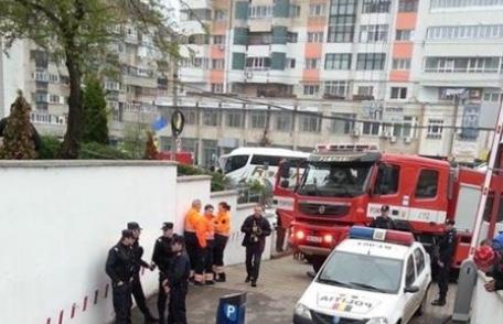 Autoturism distrus parţial într-un incendiu