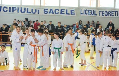Clubul sportiv Black Tiger Dorohoi a participat la cupa Karate Tiger unde a obținut mai multe premii - FOTO