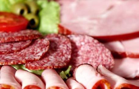 Cele mai nocive mezeluri din magazin