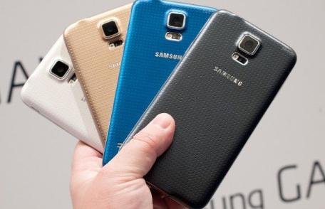 Galaxy S5 la control: o eroare a camerei foto îi obligă pe posesori să îşi schimbe smartphone-ul