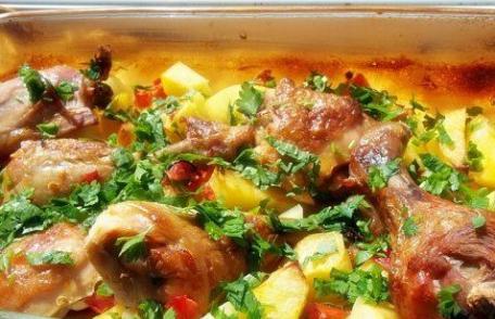 Pulpe de pui cu legume și bere