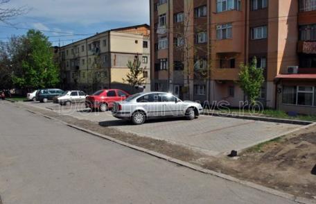 Primim la redacţie: Parcările din Cartierul Plevna - FOTO