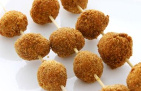 Chifteluțe de pui cu susan