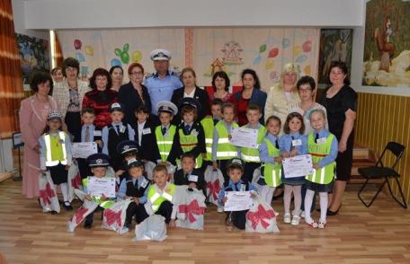 Concurs județean „Micul Pieton”  la Grădiniţa cu P. P. “Ştefan cel Mare şi Sfânt” Dorohoi - FOTO