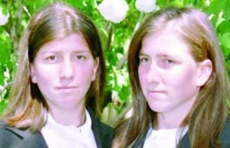 Lina şi Gherghina Boaru, siamezele din Botoşani, care au şocat România anilor '80, trec prin momente grele