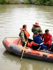 Dupa doua zile de cautari, a fost gasit trupul barbatului inecat duminica in Siret 