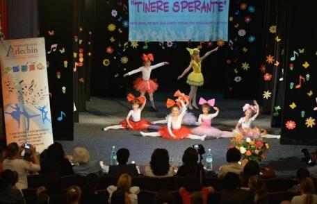 Tinere speranţe la Botoşani, ediţia XXI, un maraton de muzică şi dans