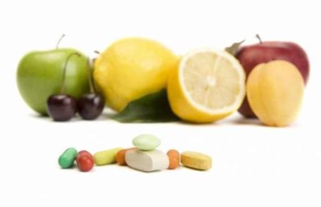 Cinci asocieri periculoase de medicamente cu alimente care vă îmbolnăvesc