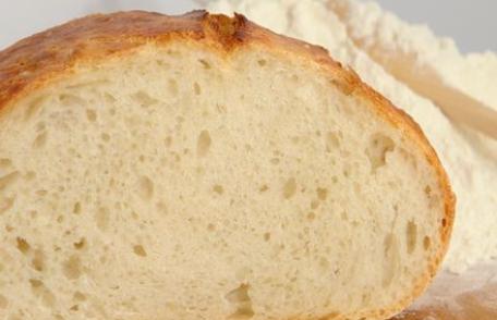  De luni se scumpeşte pâinea în judeţul nostru