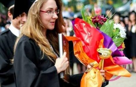 Titlul de „Elevul Anului” câștigat de o  tânără de la Colegiul Naţional „Grigore Ghica” din Dorohoi  